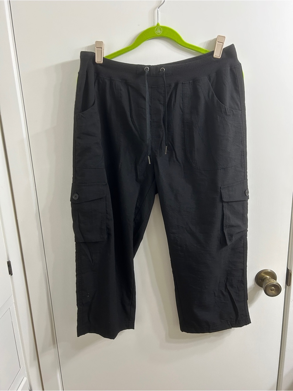 Black Women’s Cargo Capri Pants